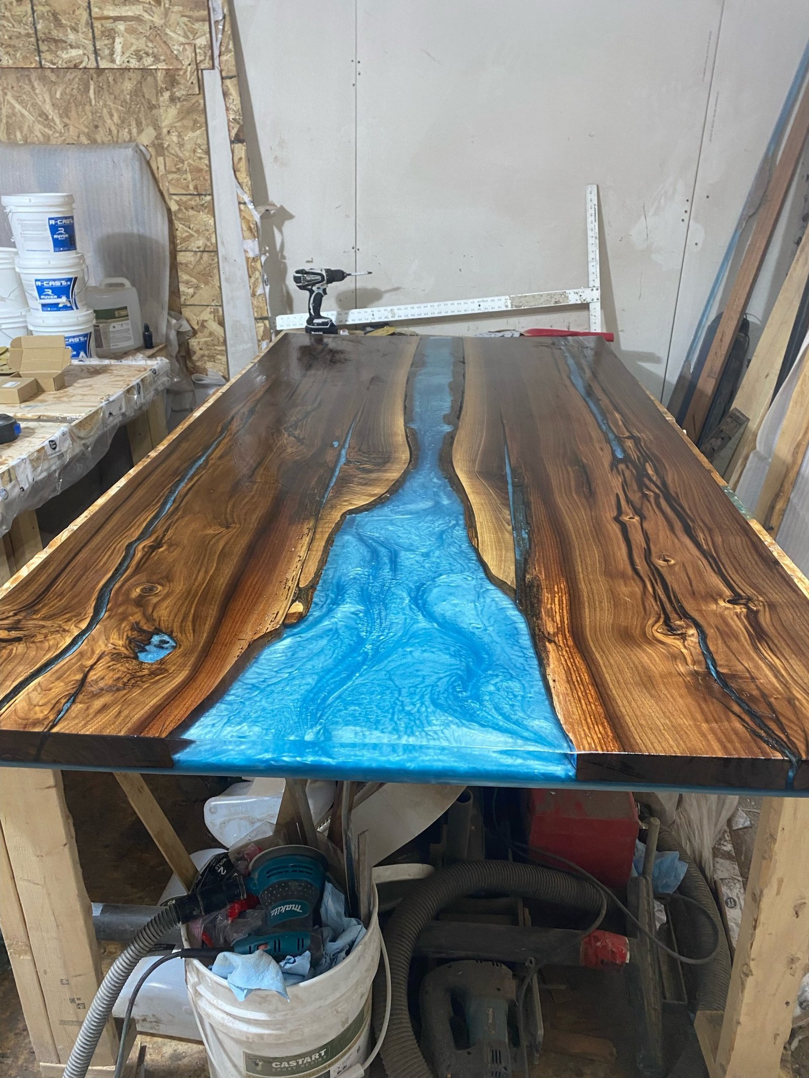 black-walnut-clear-epoxy-river-dining-table-front-view Black walnut clear top epoxy river dining table front view